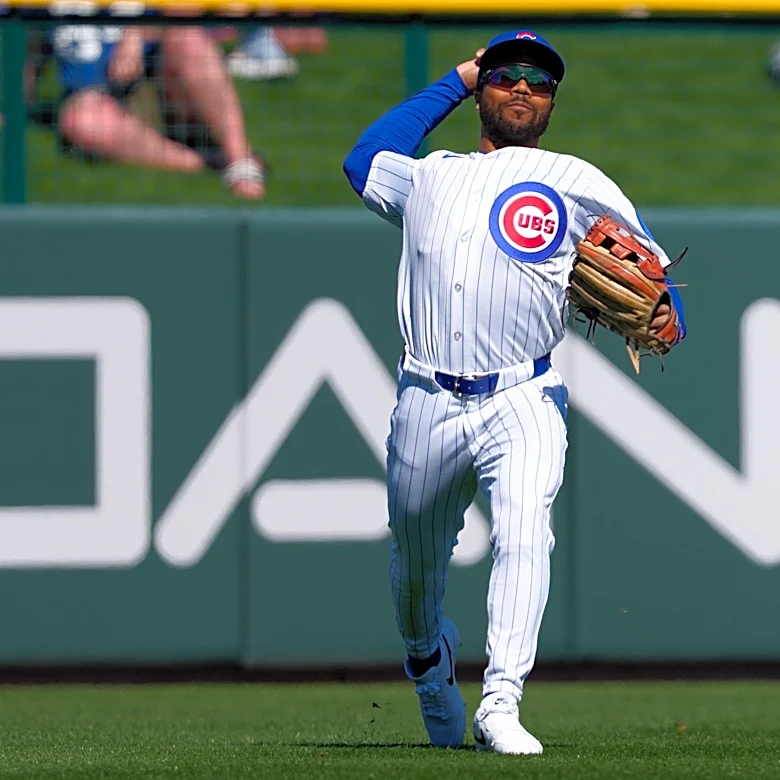 Cubs roster move: Moisés Ballesteros optioned, Justin Dean recalled