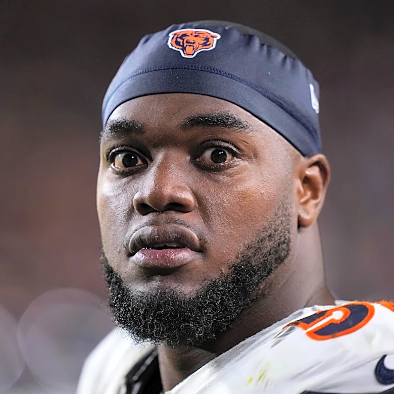 Ten Chicago Bears with the most to prove in 2026: 3. Dayo Odeyingbo