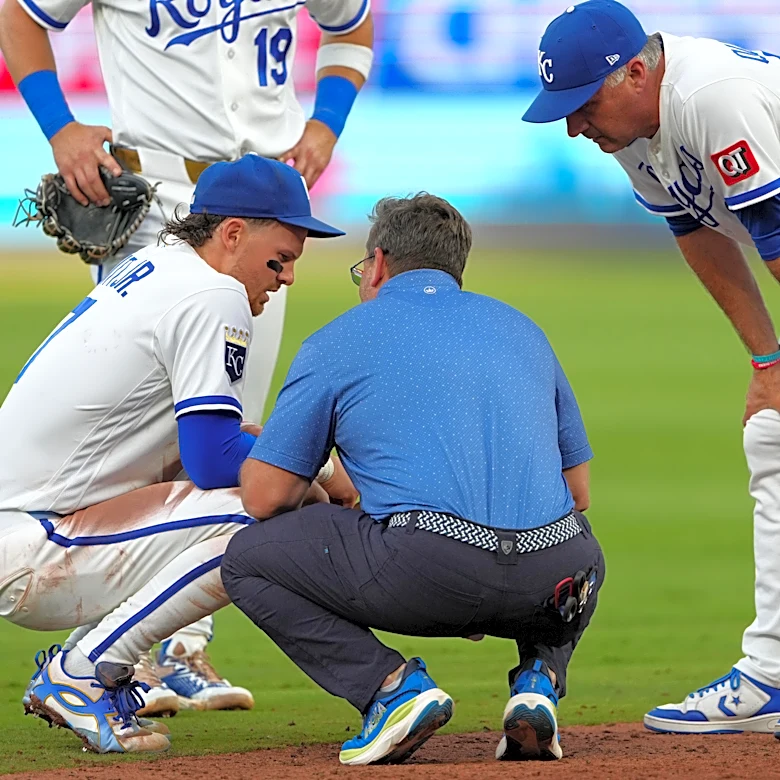 Bobby Witt Jr. has a Grade 1 MCL sprain