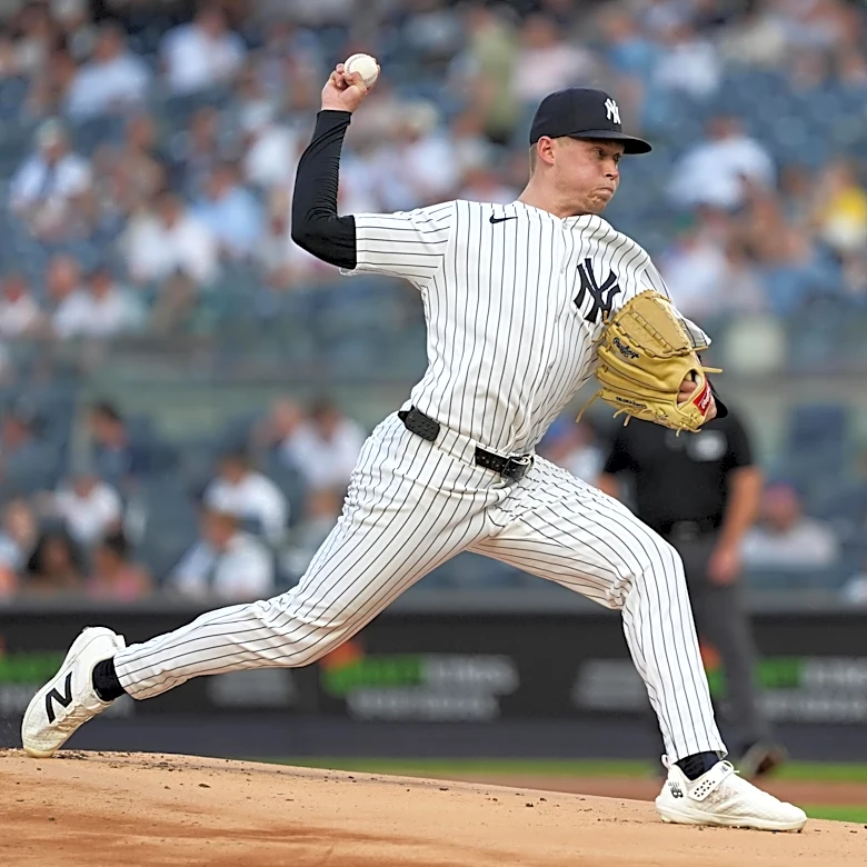 New York Yankees vs. Cincinnati Reds: Will Warren vs. Andrew Abbott