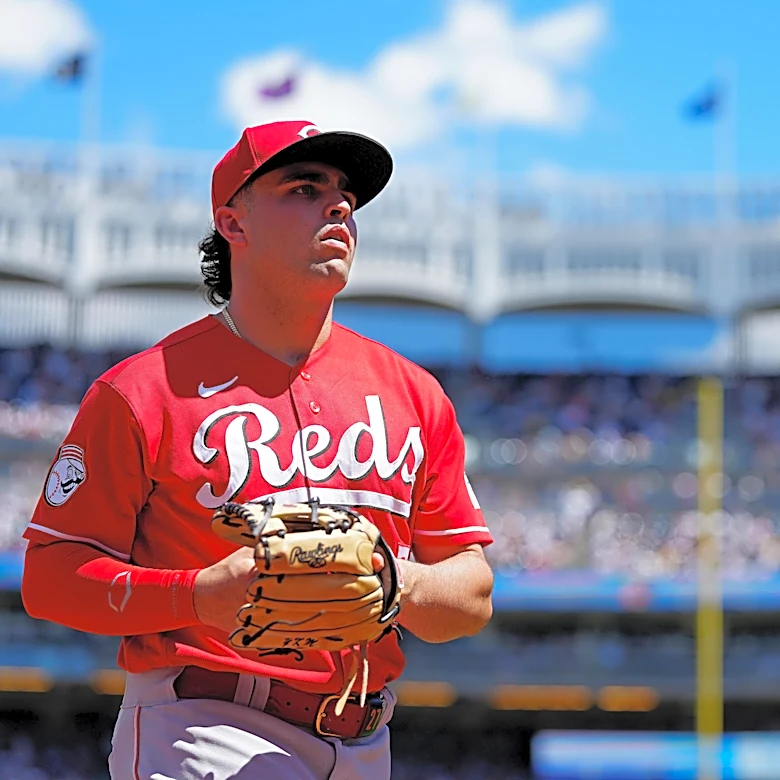 Sal Stewart’s 6 RBI day fuels Reds in 10-2 rout of Yankees