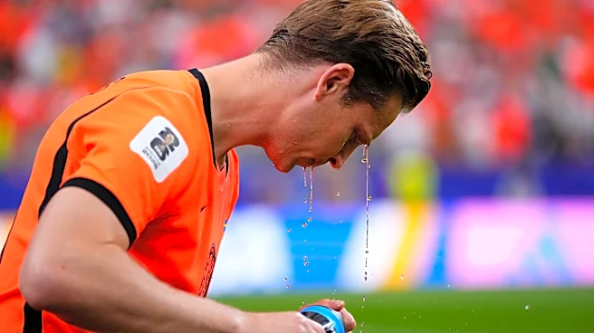 ‘I’m feeling a bit of pain’ – Frenkie de Jong shares injury update after Netherlands win