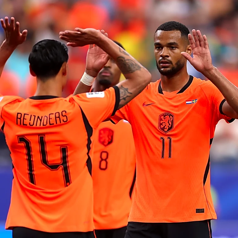 World Cup Watch: Netherlands Dominate Sweden in LFC-Heavy Match