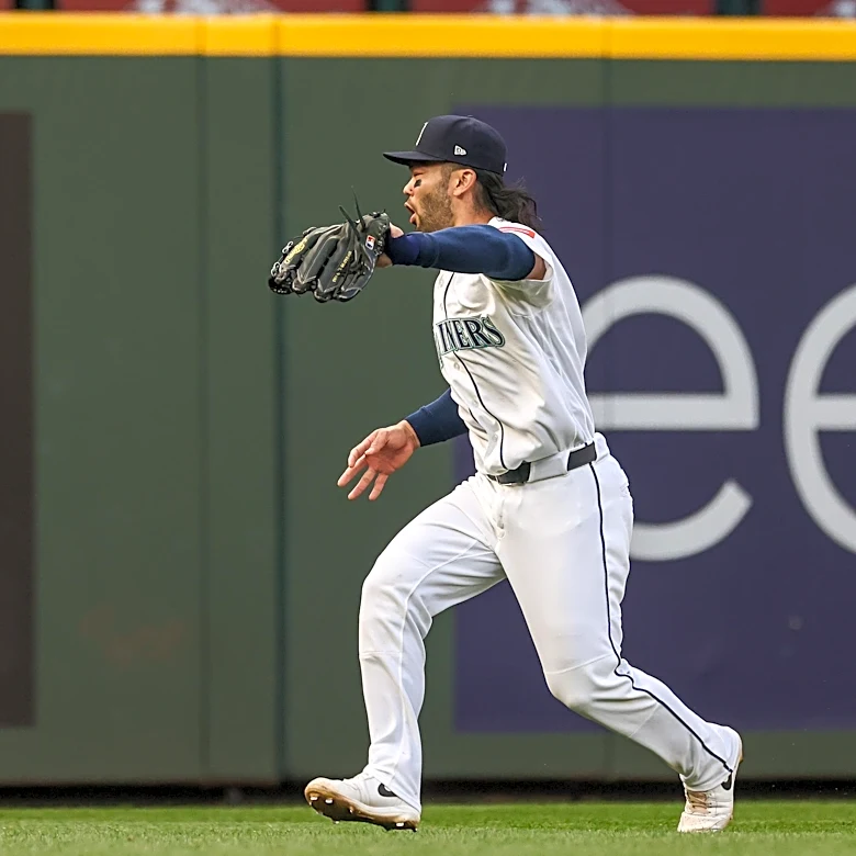 Mariners all wrong against another lefty, lose 5-1 to Sox