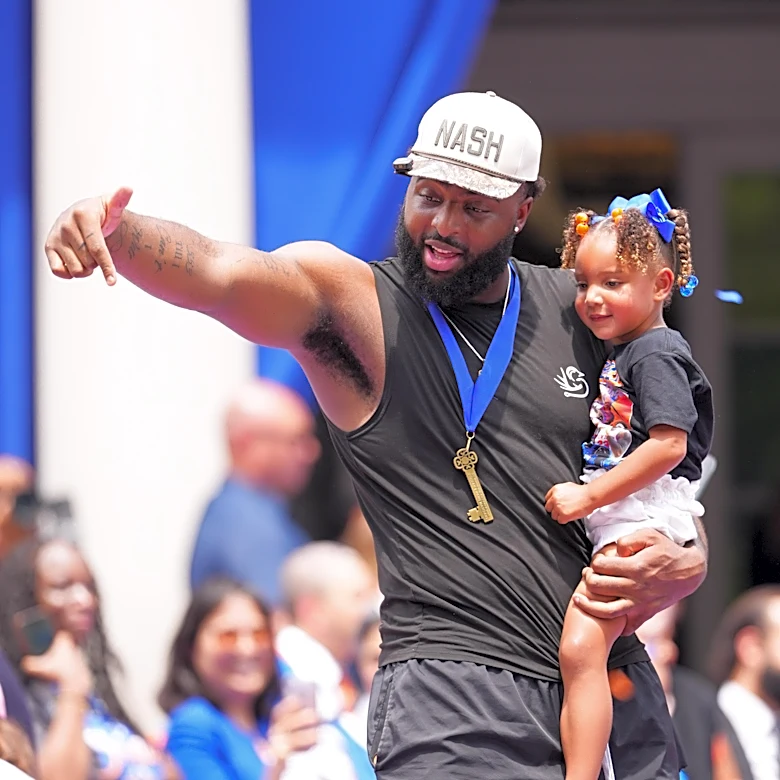 REPORT: Mitchell Robinson ‘very open’ to Knicks return