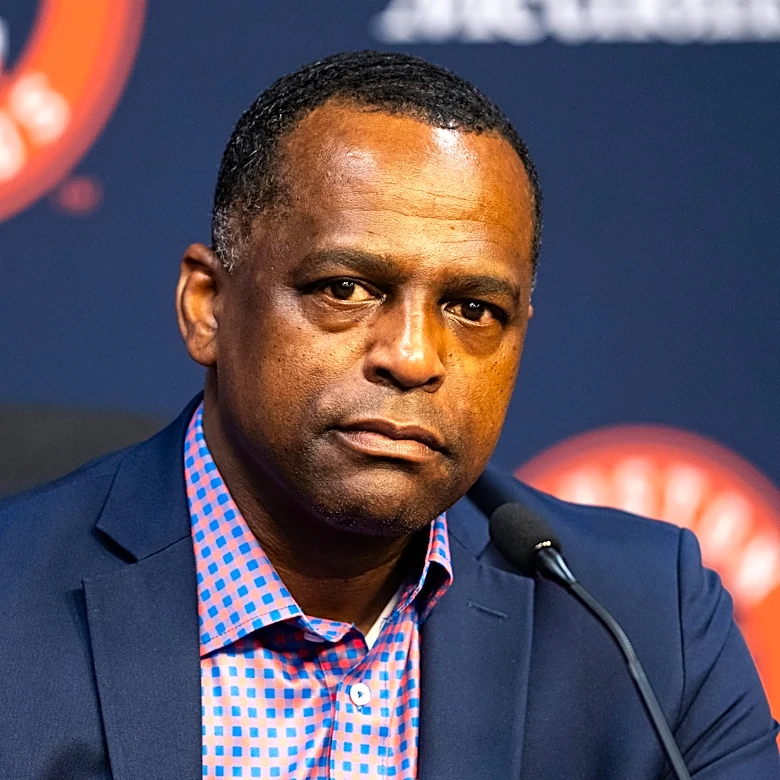 Report: Astros GM Dana Brown Telling Teams Houston Is Not Selling