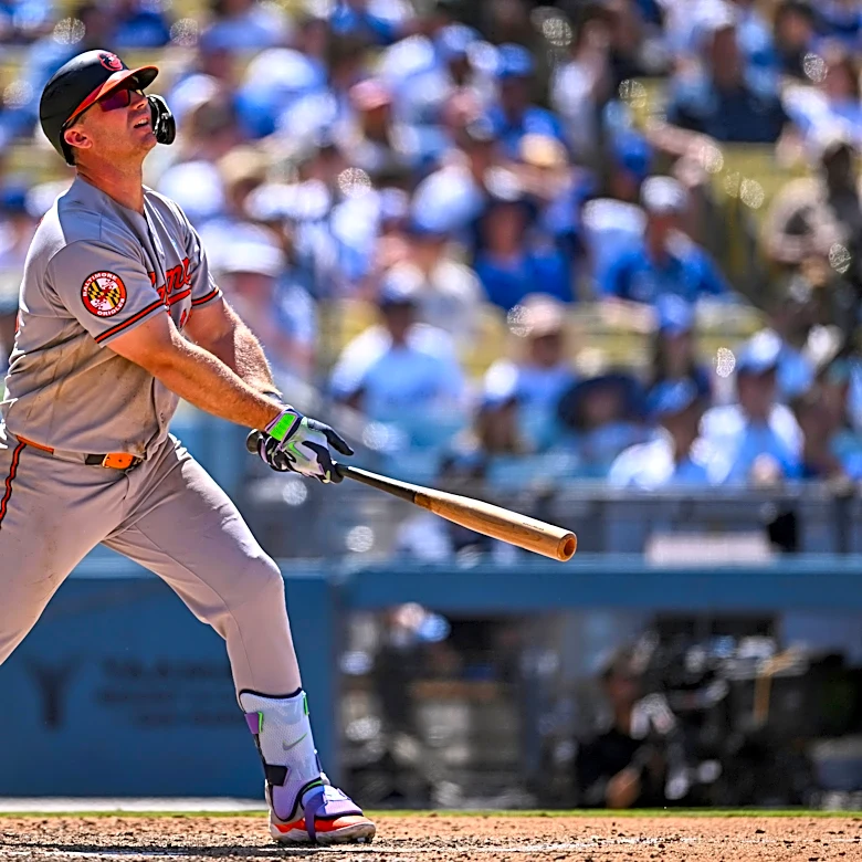 Orioles take series with dominant 12-1 win over Dodgers