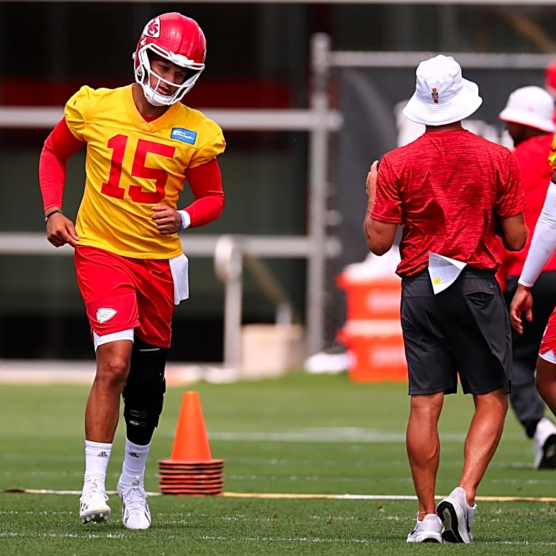 Chiefs News 6/22: Patrick Mahomes ‘hopes’ to play in preseason