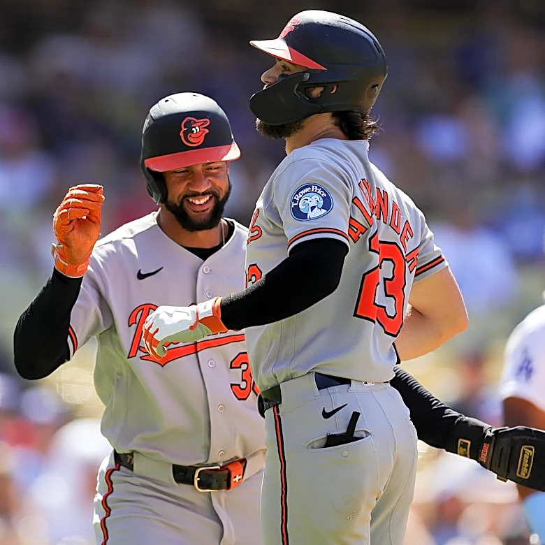 Orioles news: Wins in Los Angeles, Kremer starts rehab