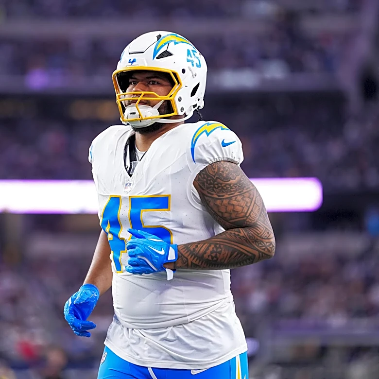 Tui Tuipulotu should be next Chargers star to sign extension