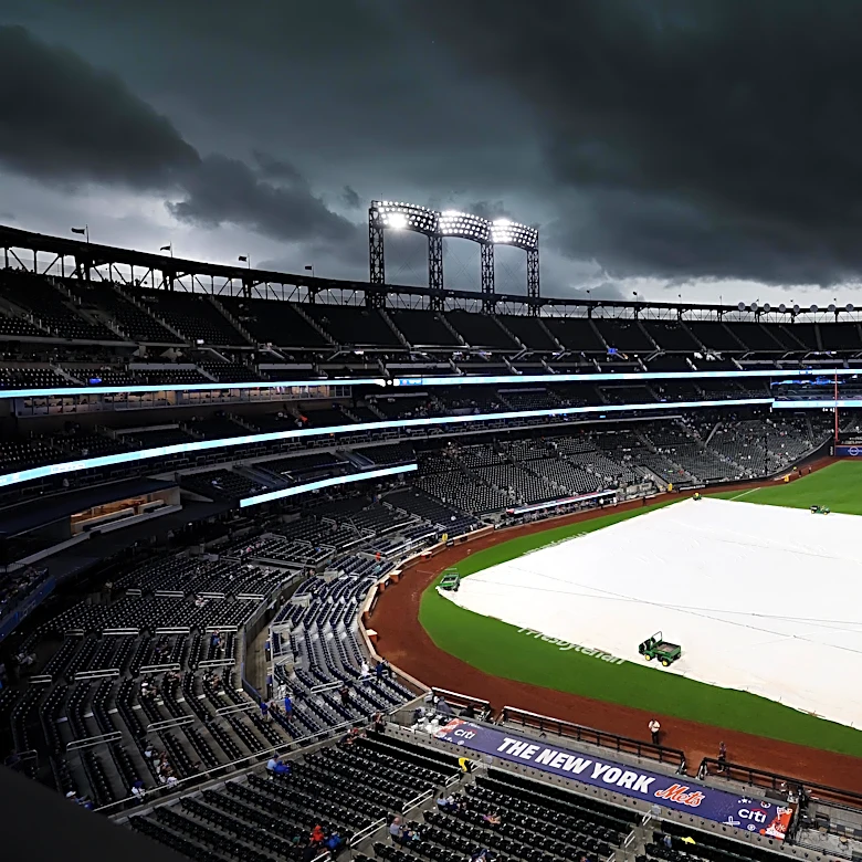 Cubs, Mets rained out; split doubleheader Wednesday