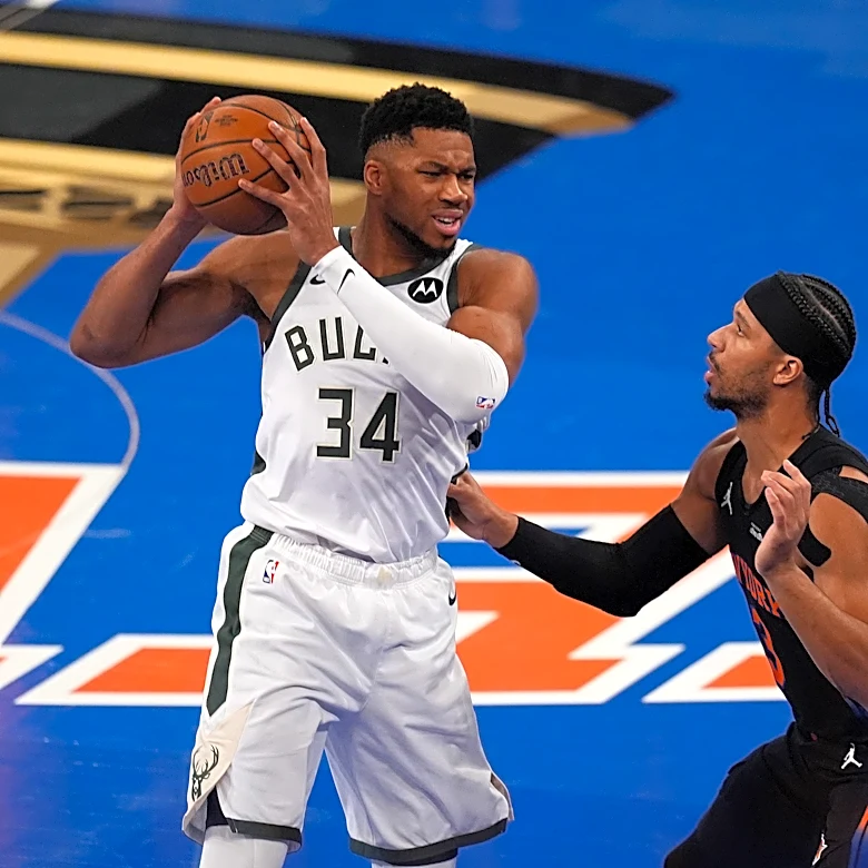 REPORT: Giannis Antetokounmpo dealt to the Miami Heat