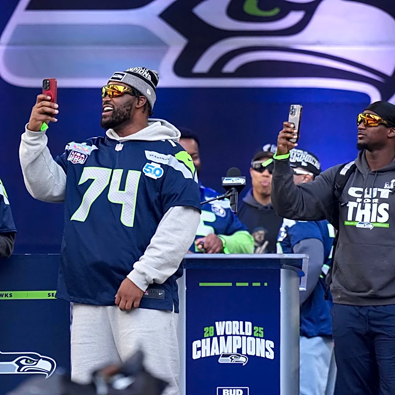 Seahawks OL Josh Jones says ‘I think I’ll be full-go’ for start of training camp
