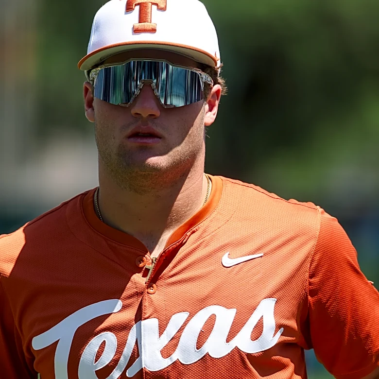 Texas OF Maddox Monsour enters the NCAA transfer portal