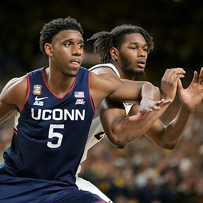 Could Tarris Reed (finally) be the solution at backup center?