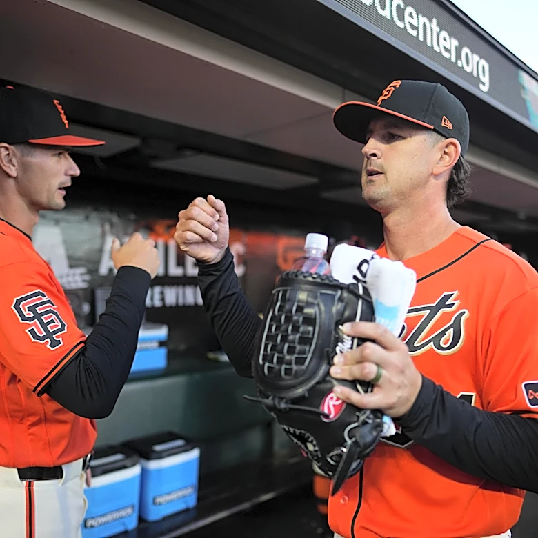 Mets claim Jared Oliva off waivers from Giants