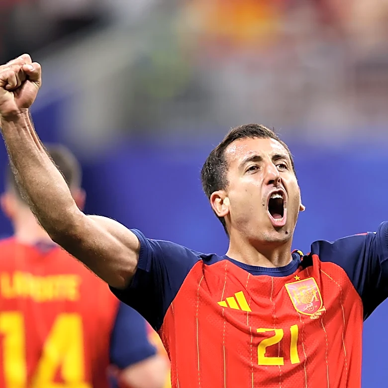 Mikel Oyarzabal reacts to talk he’s Barcelona’s Plan B in case Julian Alvarez transfer fails