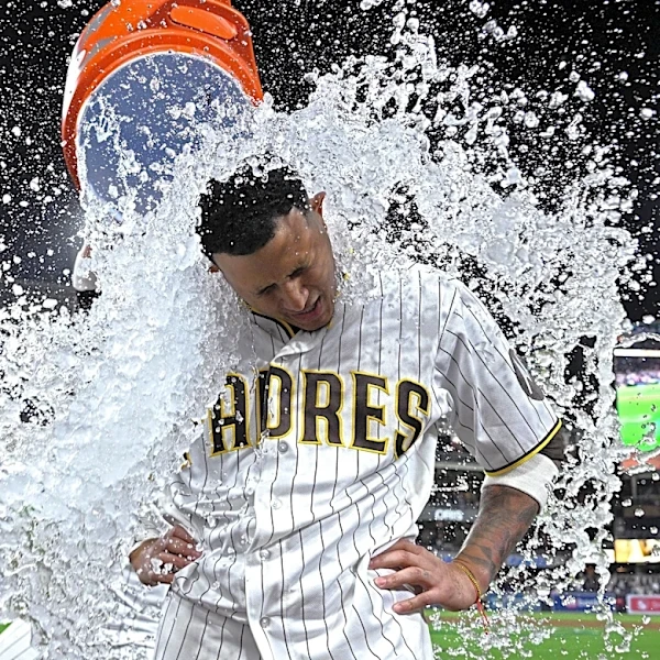 Good Morning San Diego: Manny Machado delivers in extras, Padres win