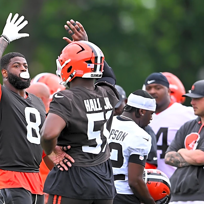 New Browns DE Jared Verse taking on vocal leadership role already: ‘Earn’ it