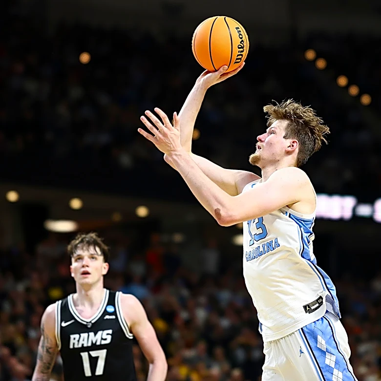 Hawks trade to 52, round out draft with 7-footer Veesaar