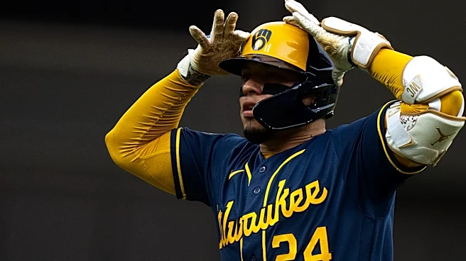 Contreras stars, Kuhnel hangs on in Brewers’ 6-5 win over Reds