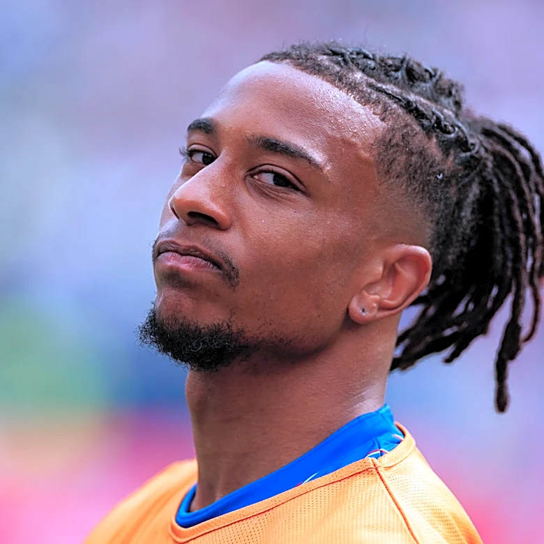 Bayern Munich News: A new deal for Michael Olise is the focus; Real Madrid wants BVB’s Nico Schlotterbeck; and MORE!