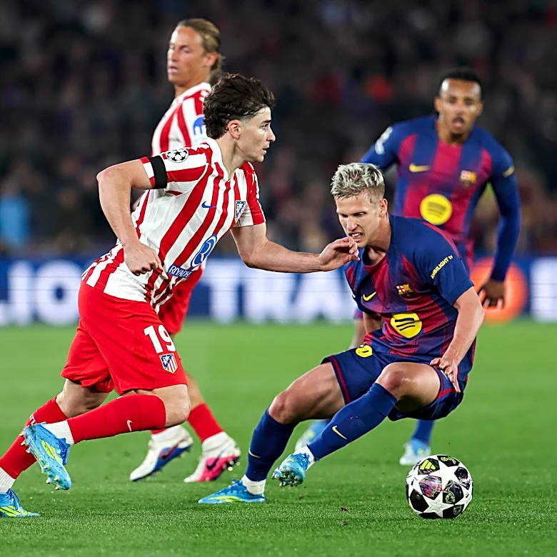 ‘World class’ – Dani Olmo gives his verdict on Barcelona target Julian Alvarez