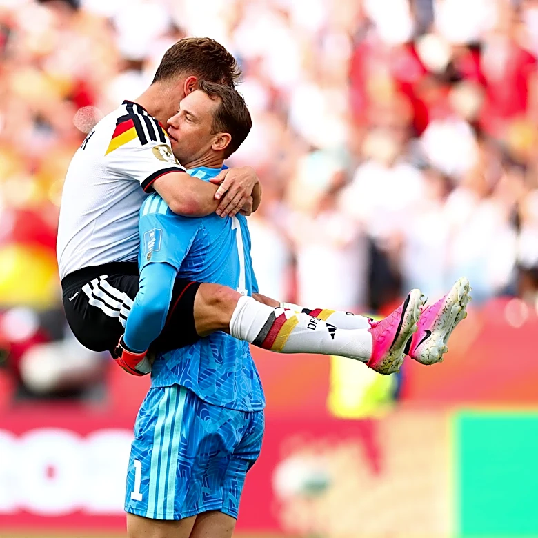 Should Julian Nagelsmann rest Manuel Neuer vs. Ecuador?