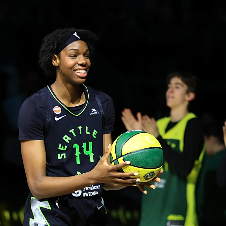 Liberty vs. Storm preview: Suddenly shorthanded for late night game