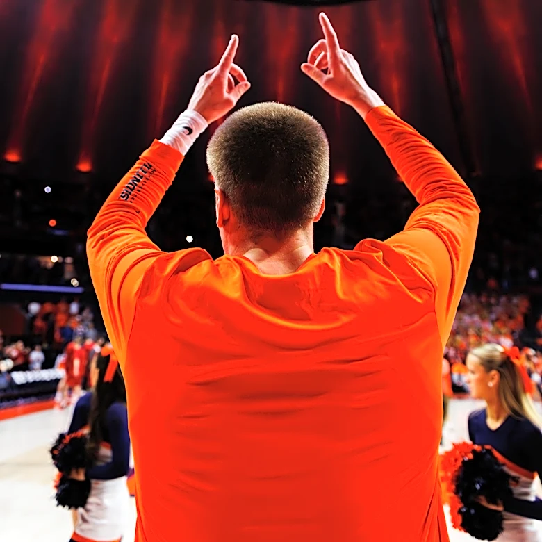 Former Illinois forward Ben Humrichous signs contract with Nets