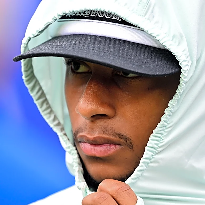 Bayern Munich News: PSG might really want Michael Olise; FC Bayern would need to sell a player to get Nathan De Cat; and MORE!