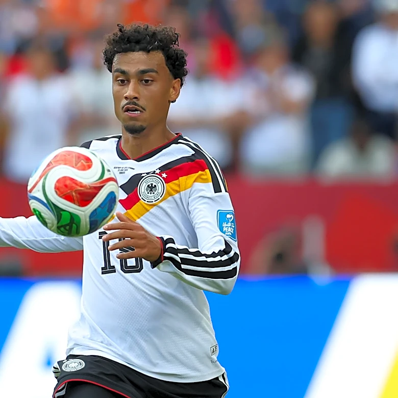 Financial details caused delays in Nathaniel Brown’s Bayern Munich deal from Eintracht Frankfurt