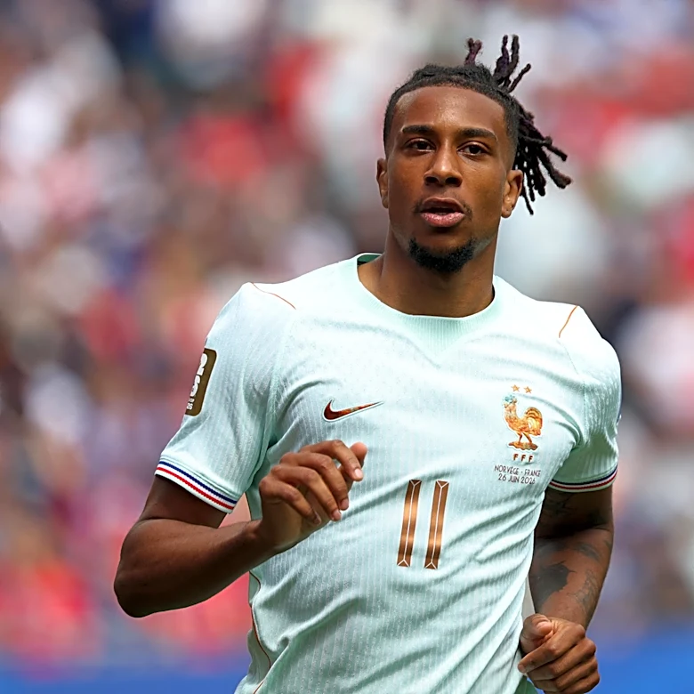 Bayern Munich News: Real Madrid might want Michael Olise to replace Vinícius Júnior in 2027; Roadblock in João Palhinha deal with Sporting CP?; and...