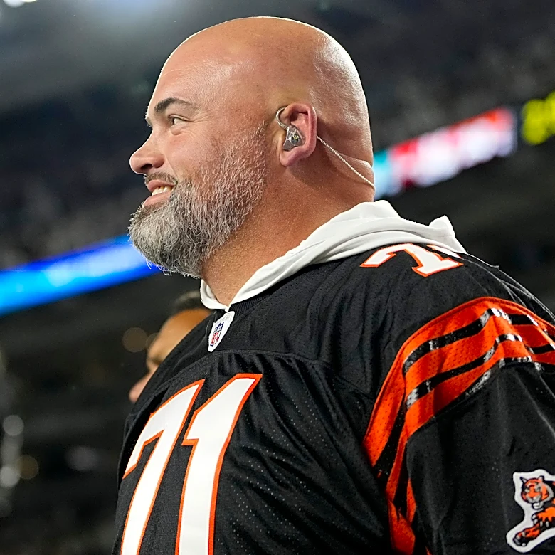 Andrew Whitworth weighs in on if the Bengals are doing enough for Joe Burrow