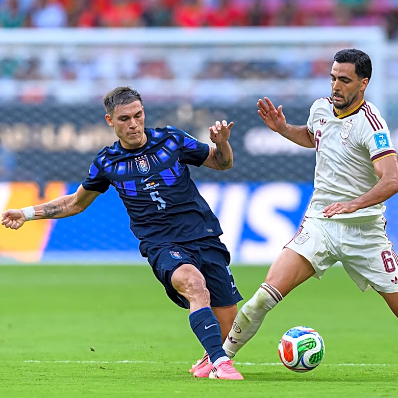 Manuel Ugarte set for lengthy recovery from knee injury