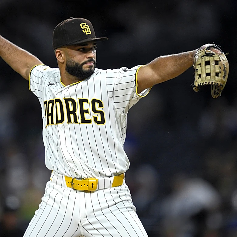 After throttling of rivals in Game 1, tables turn on San Diego