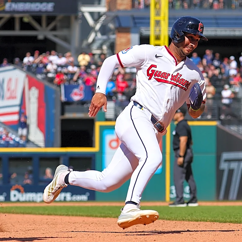 Cleveland Takes Series from Seattle in Sunday Victory