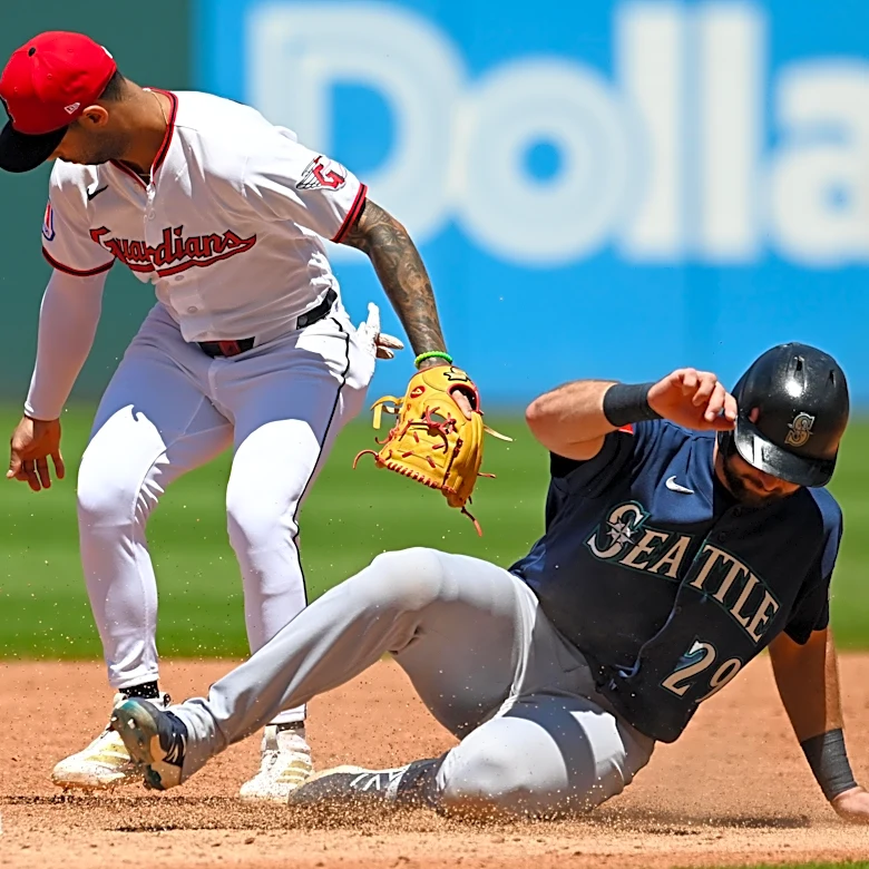 Disaster inning undoes Mariners in 6-5 loss to Guardians