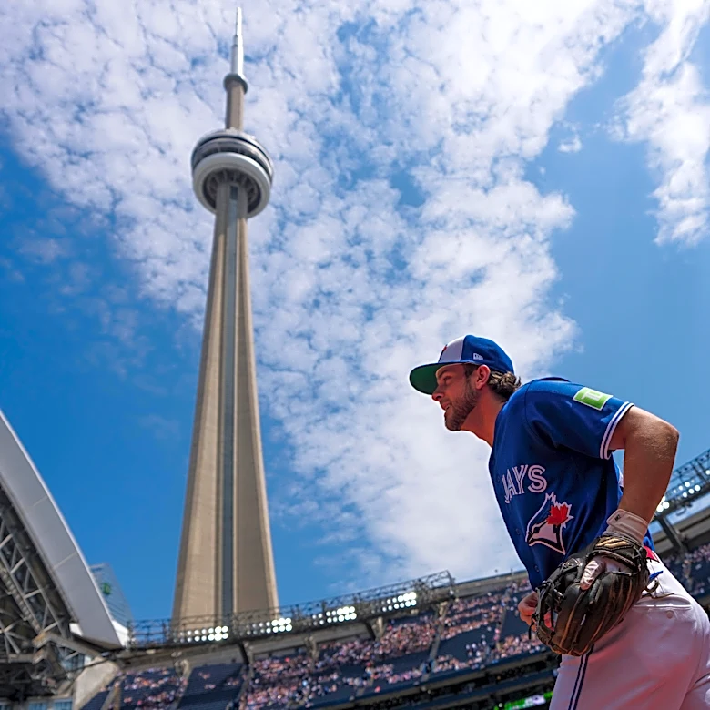 Mets leave the country in search of some wins