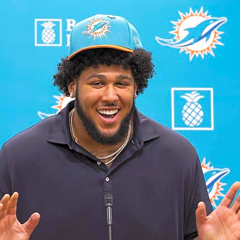 Kadyn Proctor and Chris Johnson impressing Dolphins coaching staff and teammates