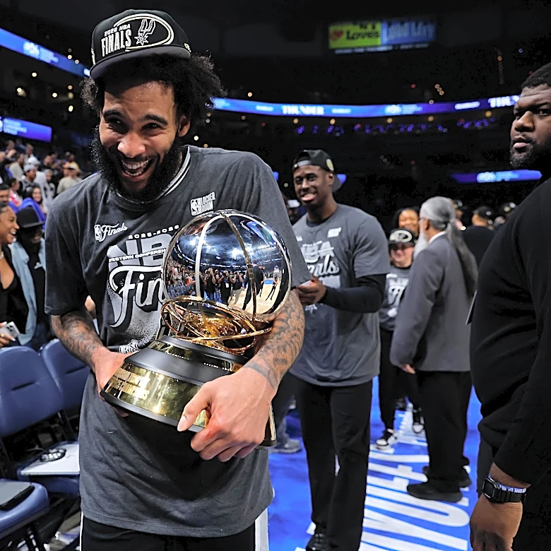 Report: Julian Champagnie will sign a new 3-year/$45 million deal with Spurs
