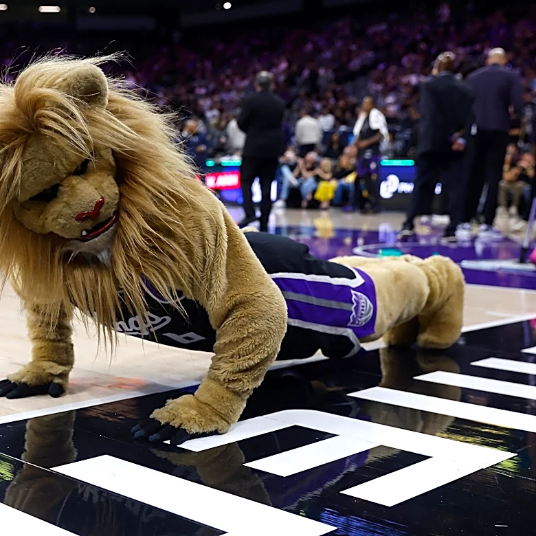 Rival Report: Kings show new vision, draft Acuff Jr.