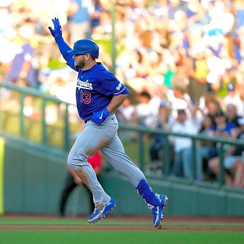 Dodgers win battle of namesakes in blowout fashion