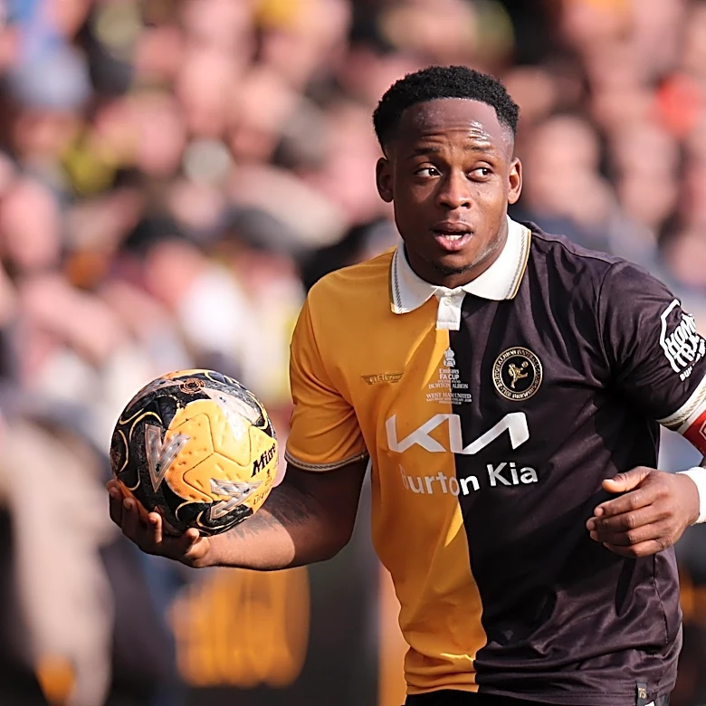 Reading Bolster Defence With Burton Albion’s Udoka Godwin-Malife