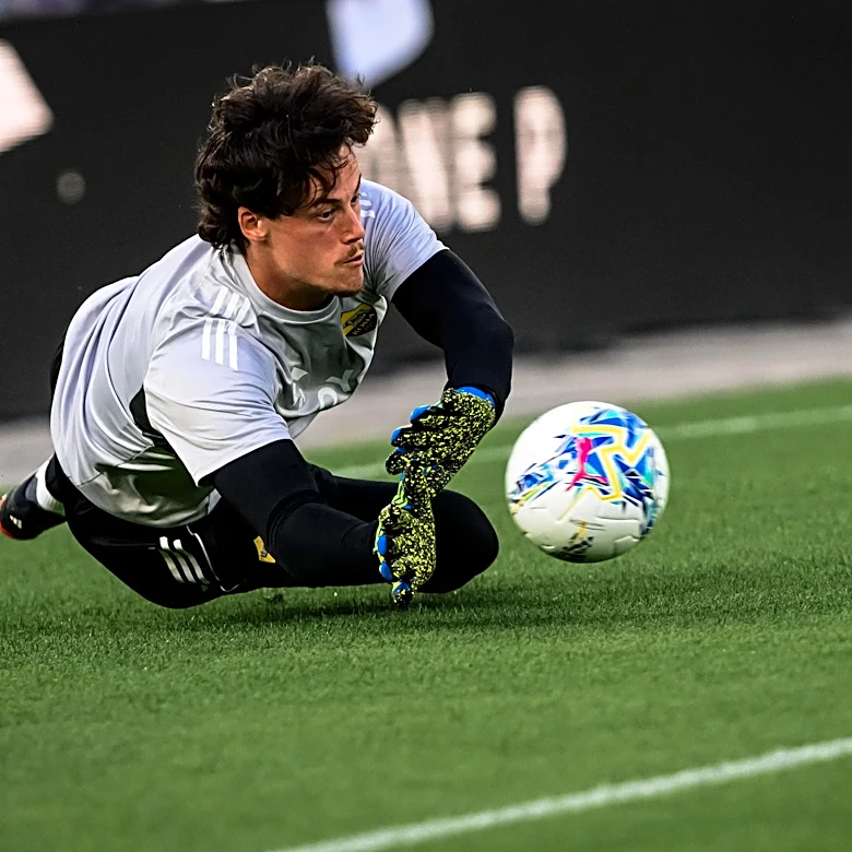 Roma Prepared to Face UEFA Penalty Rather Than Sell Svilar
