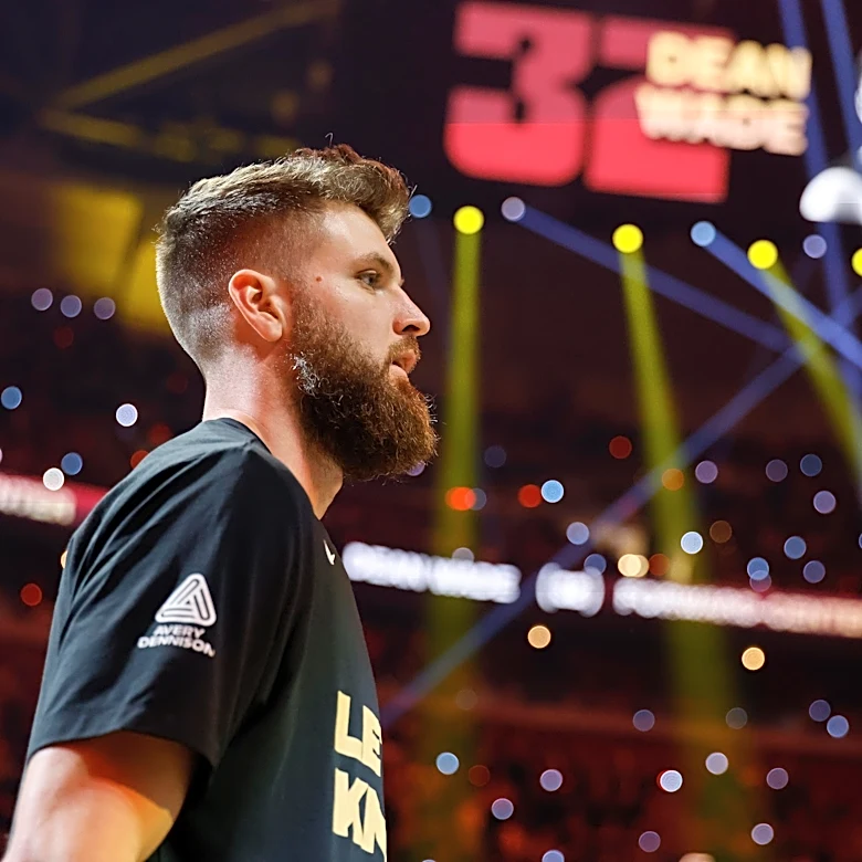 Should Dean Wade be a priority target for the Sixers in free agency?