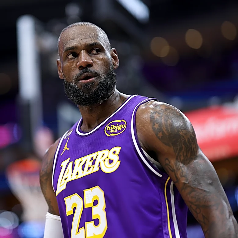 LeBron James informs Lakers he will play for another team in 2026-27