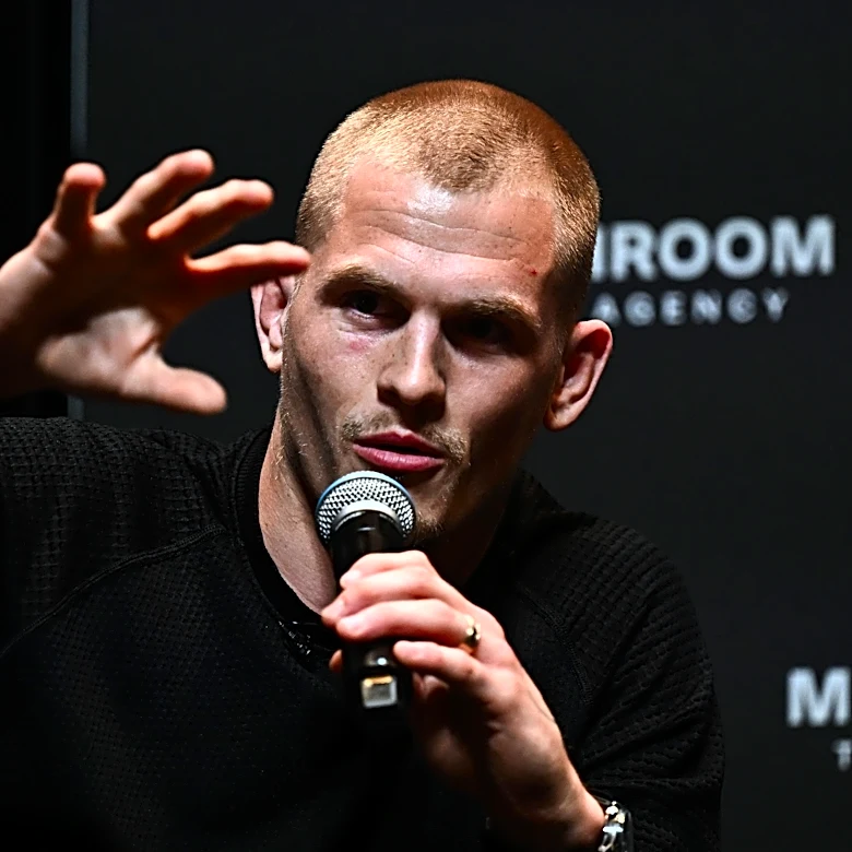 Ian Machado Garry predicts when and how he finishes Islam Makhachev at UFC 330