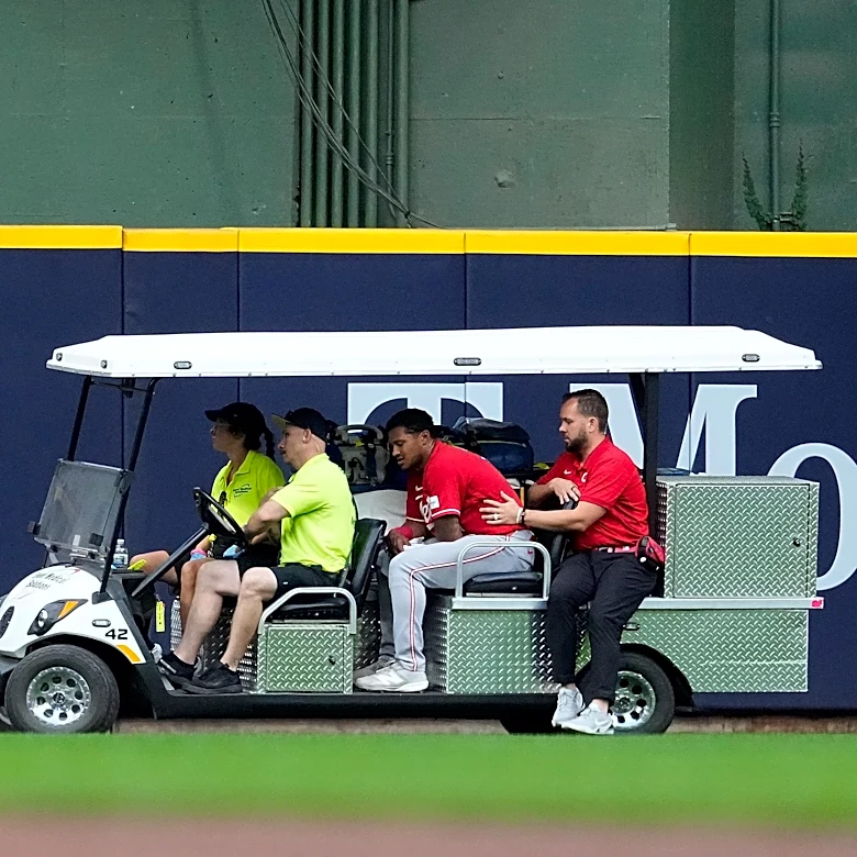 Reds place Dane Myers on 10-day IL, activate Emilio Pagán