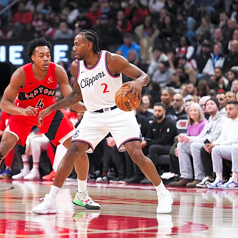 Raptors Completing Blockbuster Trade to Land Kawhi Leonard